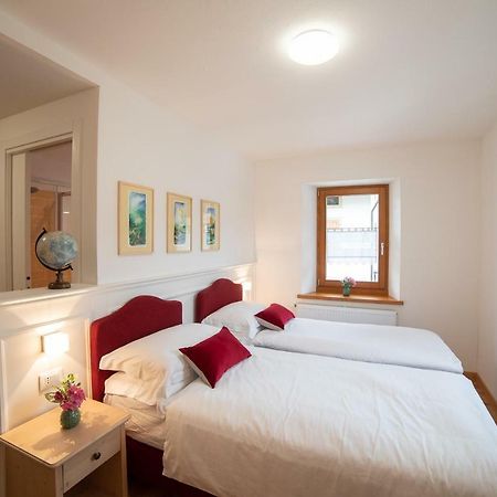 Alpedale Locanda Оваро Екстериор снимка