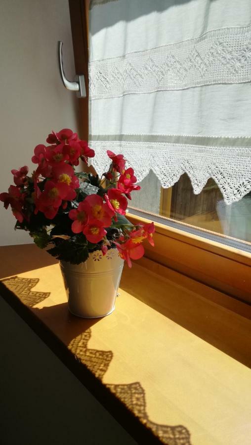 Alpedale Locanda Оваро Екстериор снимка