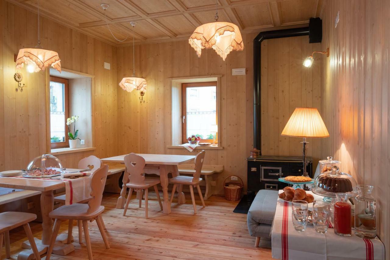 Alpedale Locanda Оваро Екстериор снимка
