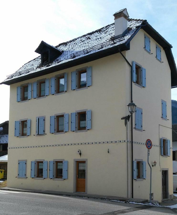 Alpedale Locanda Оваро Екстериор снимка