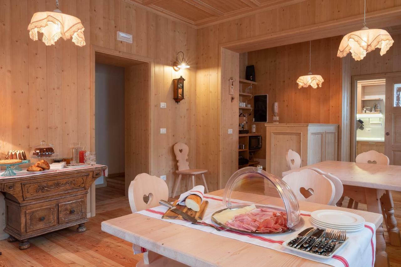 Alpedale Locanda Оваро Екстериор снимка