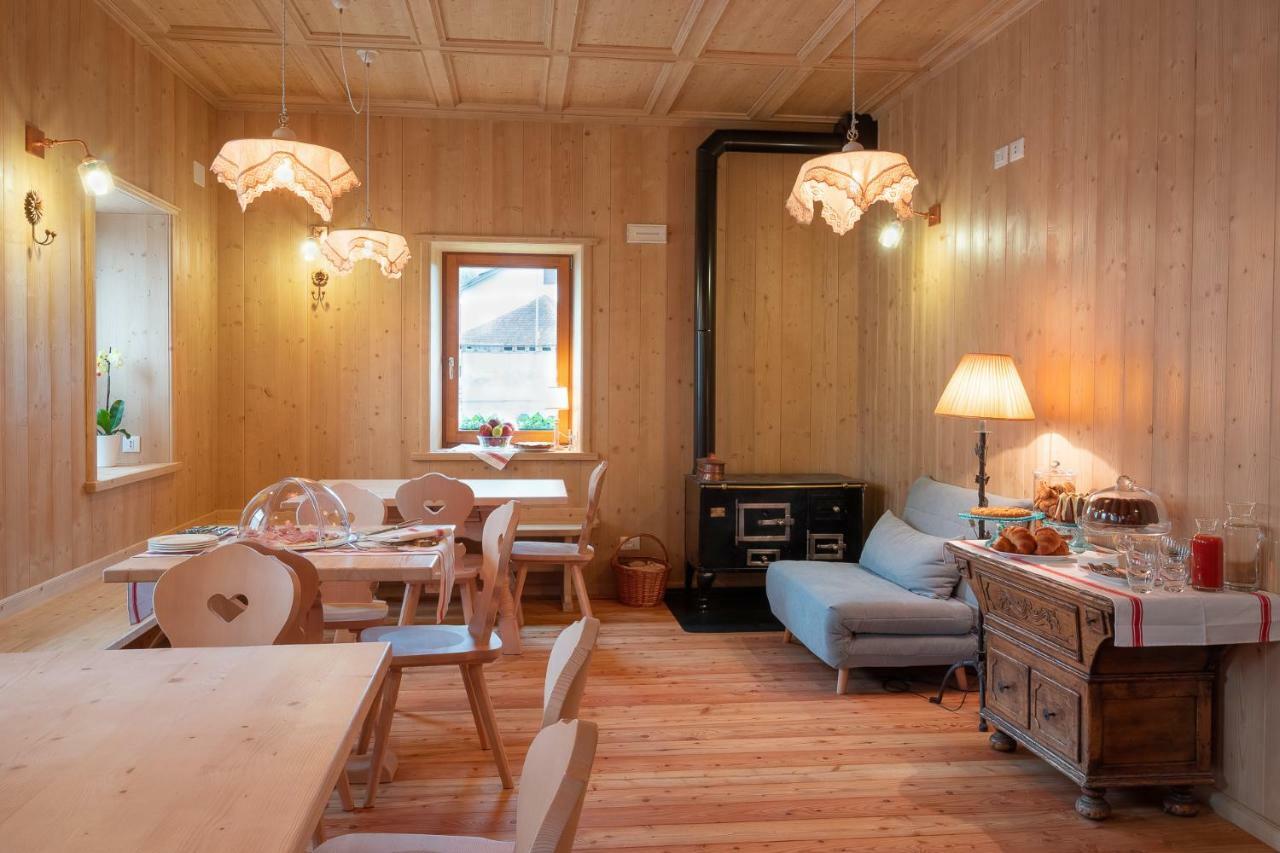 Alpedale Locanda Оваро Екстериор снимка