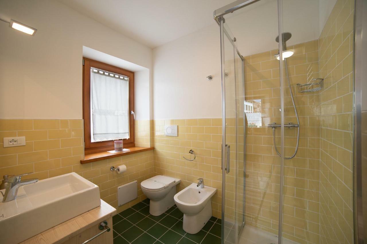 Alpedale Locanda Оваро Екстериор снимка